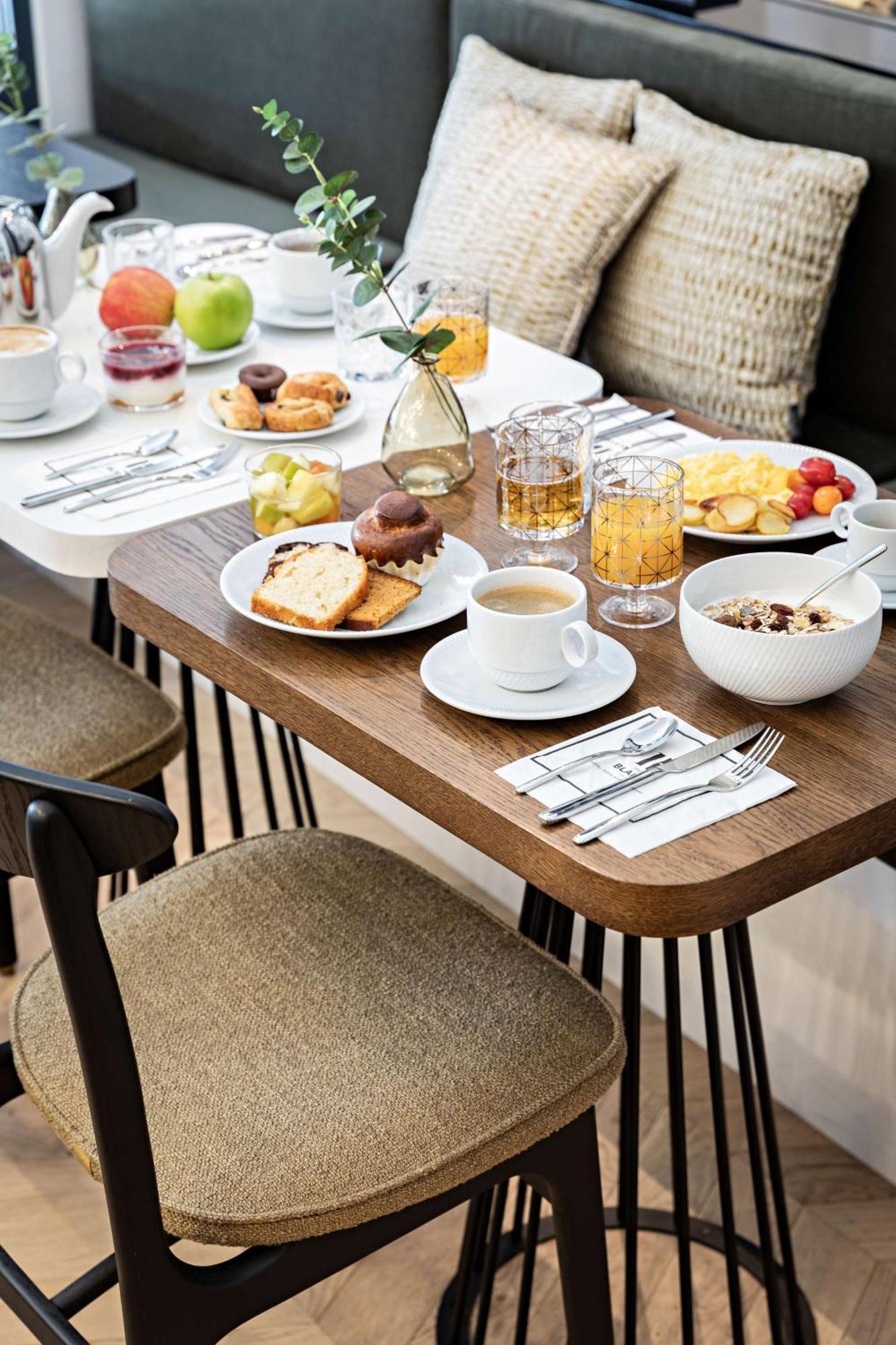 Best Western Premier The Blake Paris Gare Saint Lazare Екстер'єр фото